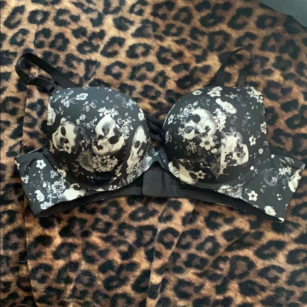 BNWOT Torrid bra